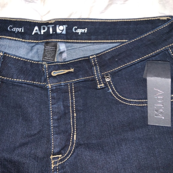 jean capris - Picture 3 of 3